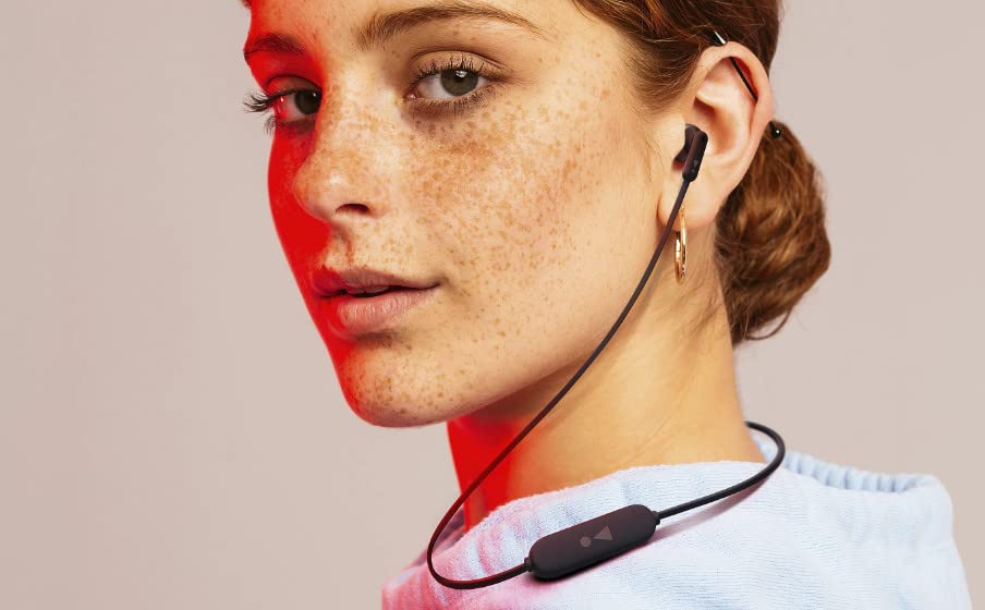 JBL Tune 215 Auriculares inalámbricos con Bluetooth, Sonido Pure Bass y conexión multipunto, batería de 16 horas con carga rápida, color negro