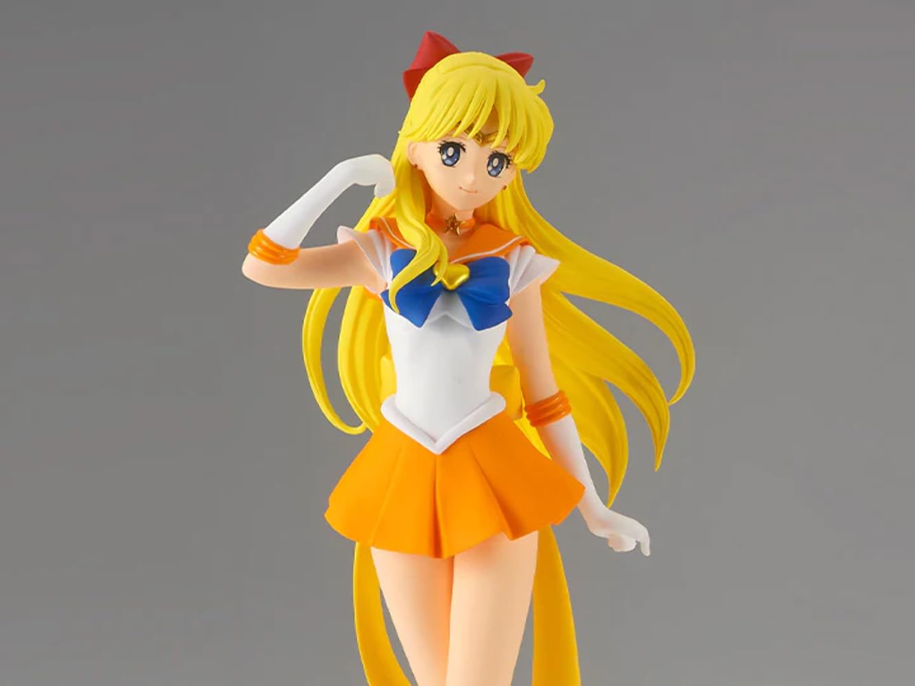 Banpresto Figurine Super Sailor Venus Pretty Guardian Sailor Moon Eternal The Movie - Paillettes et Glamours 23 cm BP19712 Multicolore