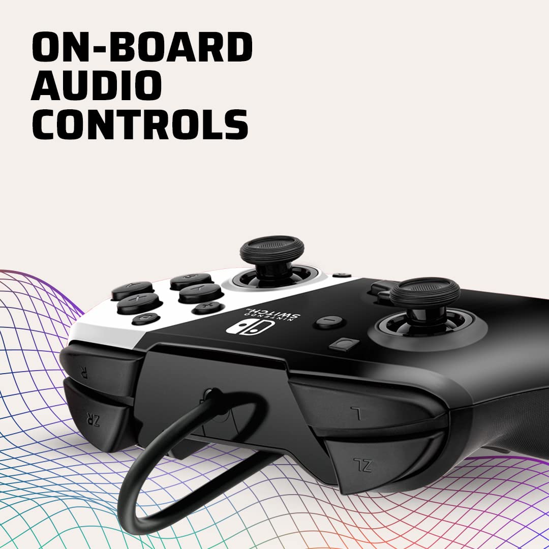 PDP Faceoff Deluxe+ Manette de jeu filaire Switch Pro, noir et blanc, sous licence officielle Nintendo, boutons et palettes personnalisables, manettes ergonomiques