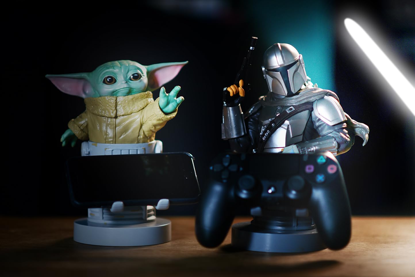Cable Guys - Star Wars The Mandalorian Gaming Accessories Holder & Phone Holder For Most Controller ( XBOX - , Play Station, Nintendo Switch) & Phone