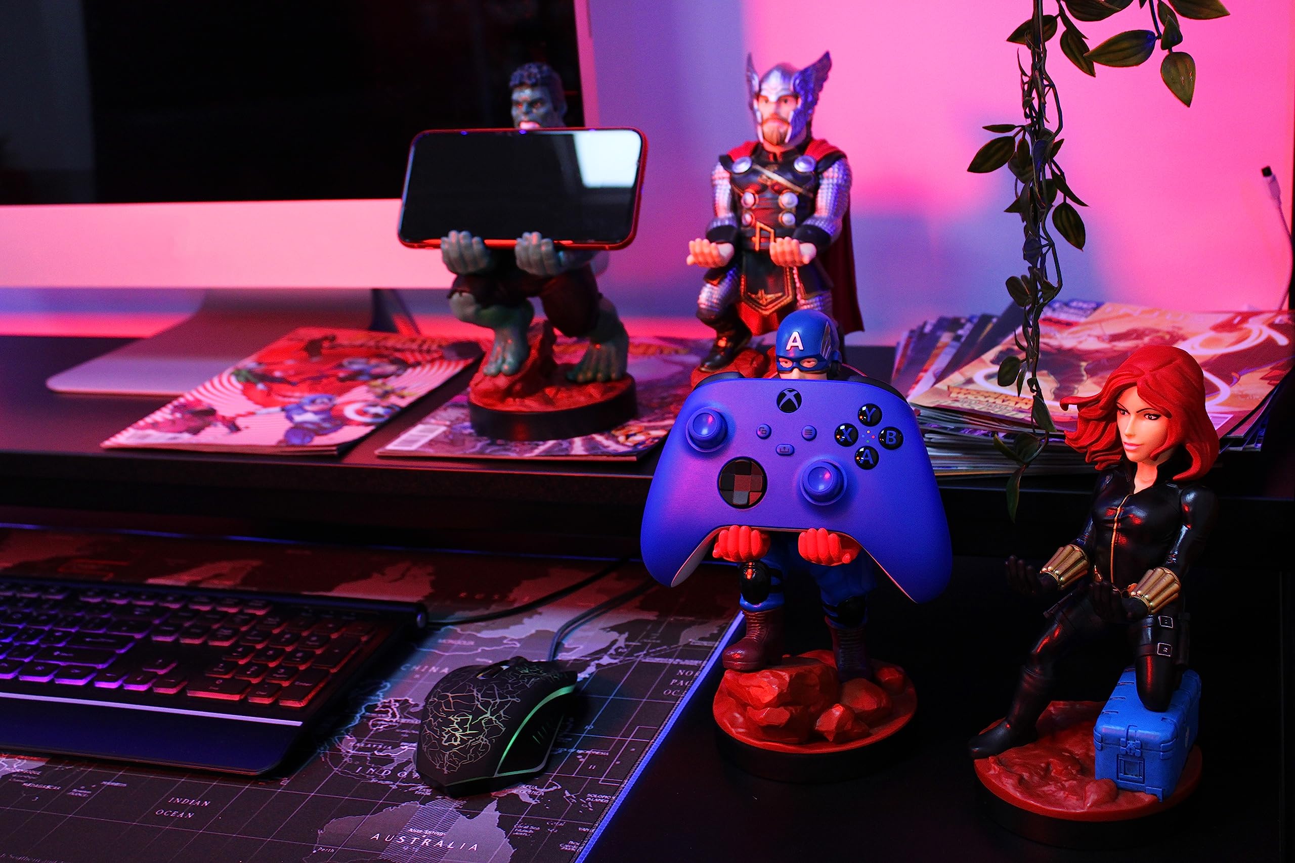 Cable Guys - Marvel Avengers Black Widow Gaming Accessories Holder & Phone Holder For Most Controller ( XBOX - , Play Station, Nintendo Switch) & Phone